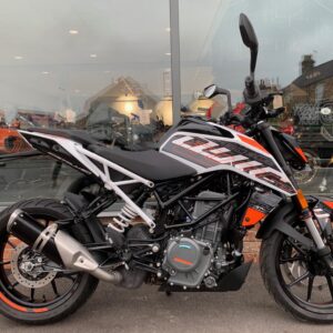KTM DUKE 390 – (YT71 PUA)